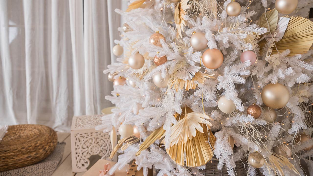 Image for 4 Modern Decorating Ideas for the Holidays article